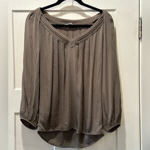 Diane von Furstenberg Cahil Printed Silk V-Neck Top Gray Size 10